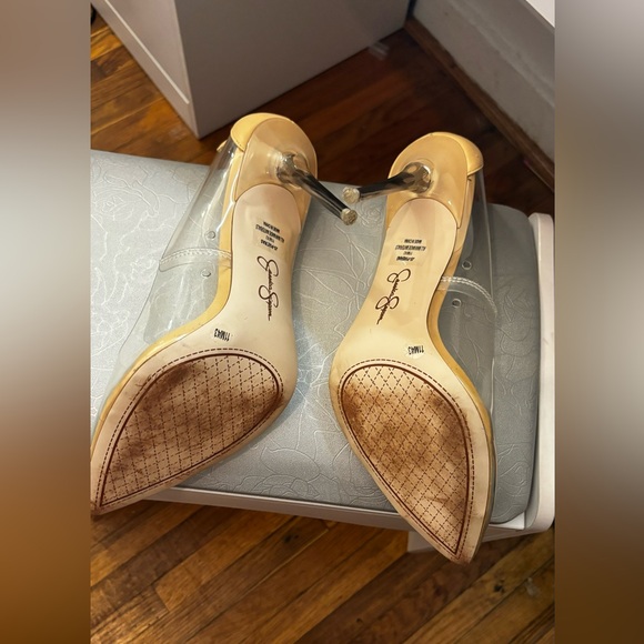 Jessica Simpson clear pump - Picture 3 of 3